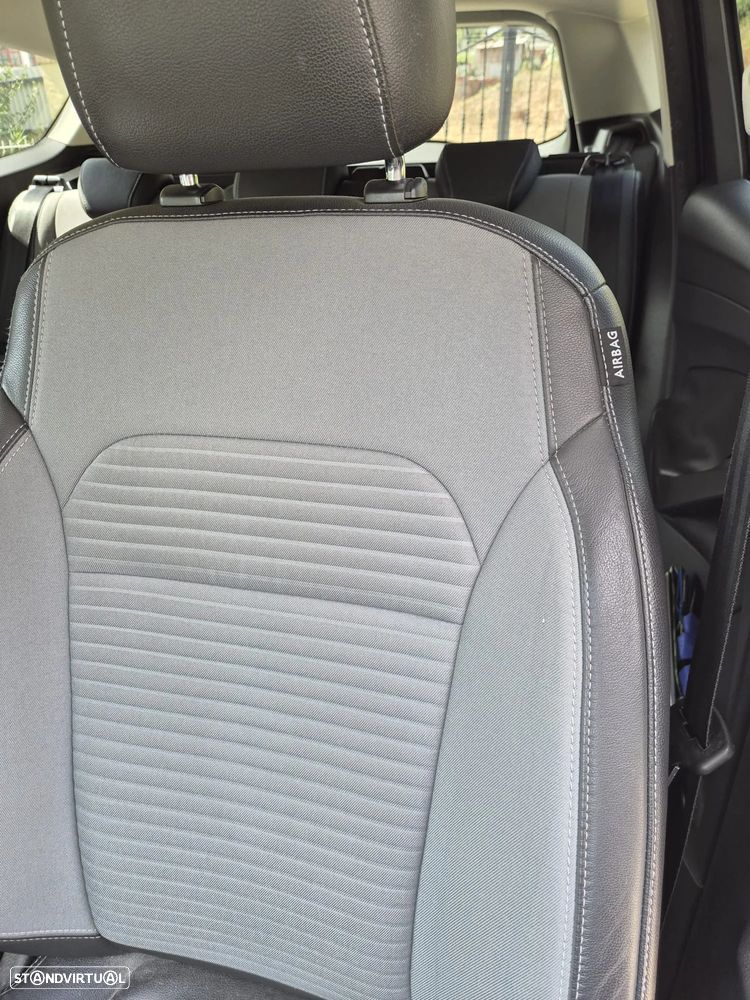 Ford Kuga 1.5 TDCi Titanium - 8
