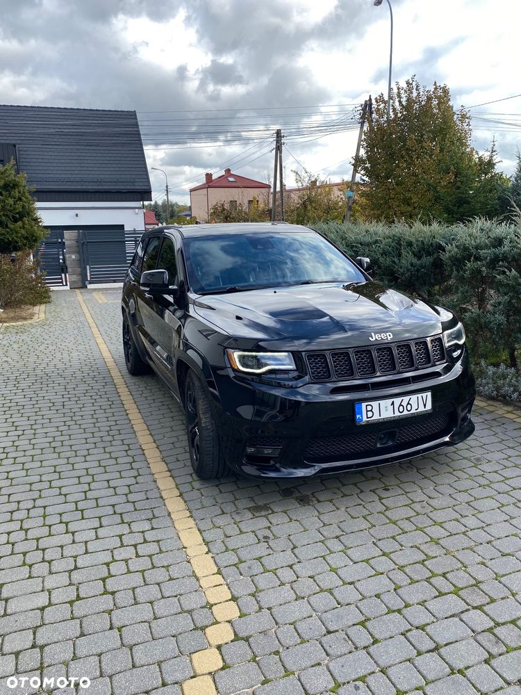 Jeep Grand Cherokee SRT - 2