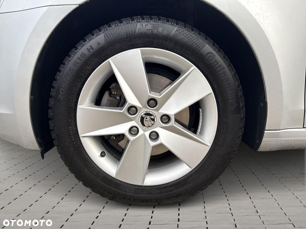 Skoda Octavia 1.4 TSI Ambition DSG - 28