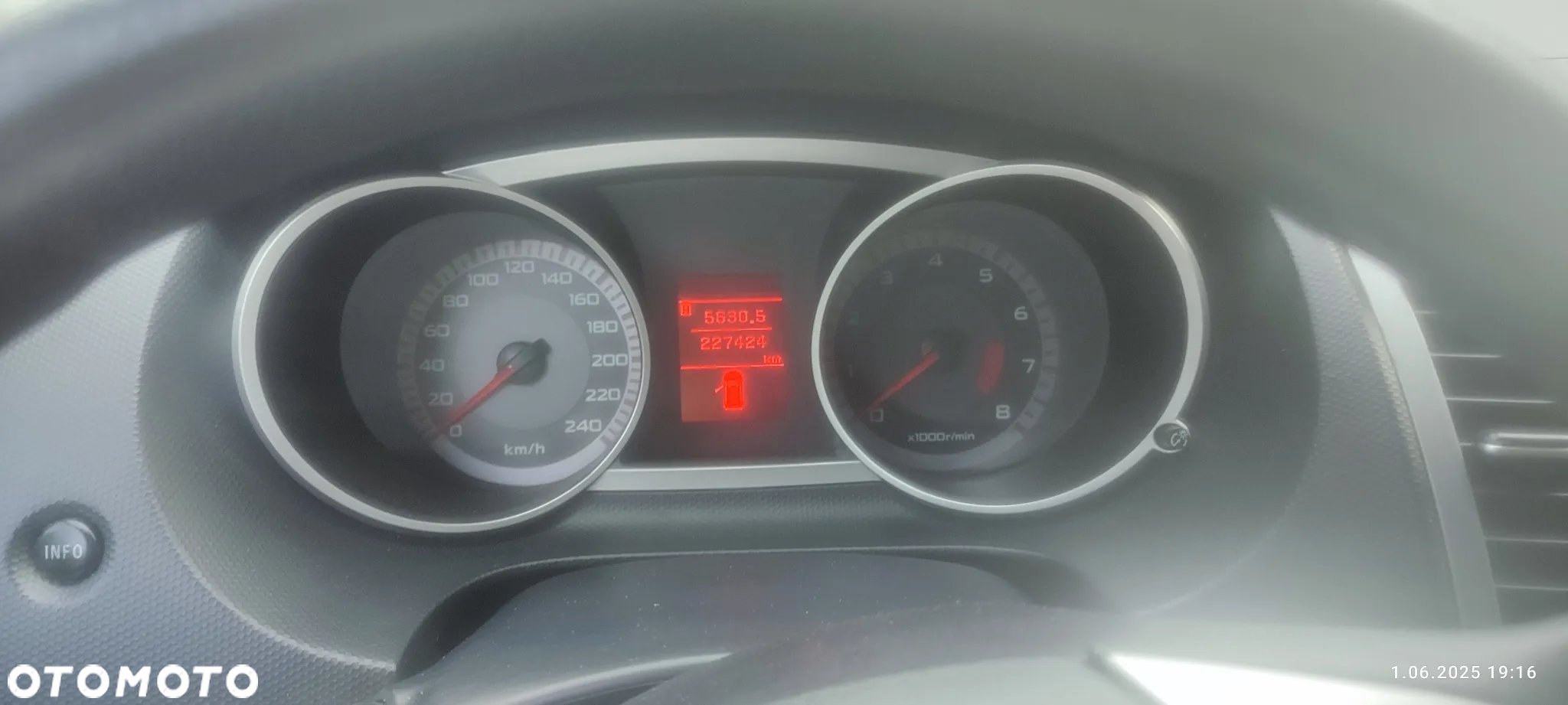 Mitsubishi Outlander 2.4 2WD - 7