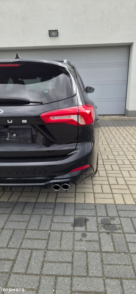 Ford Focus 2.0 EcoBlue STart-Stopp-System ST-LINE - 11