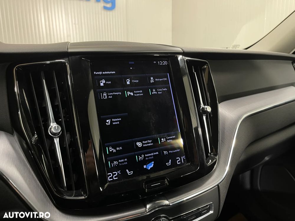 Volvo XC 60 T6 AWD Recharge Geartronic Inscription - 19