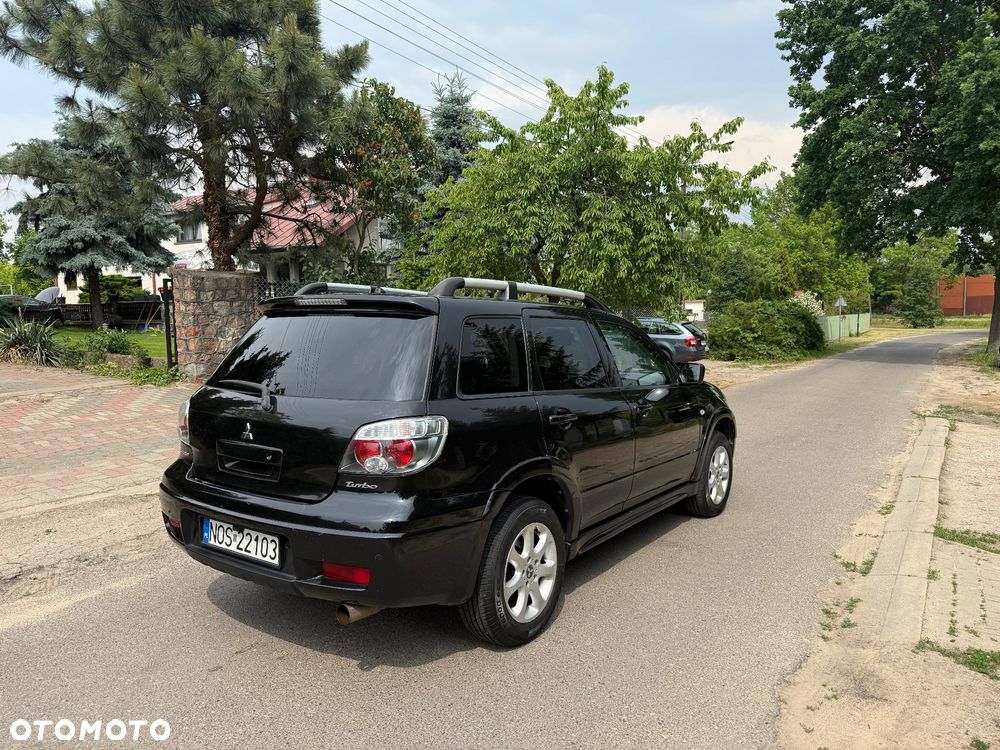 Mitsubishi Outlander 2.0 Turbo 4WD - 3