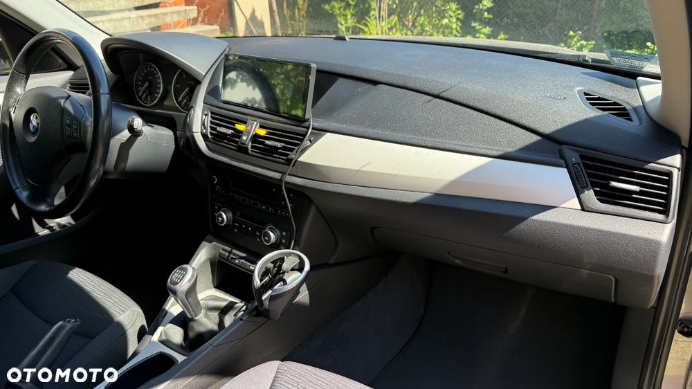 BMW X1 sDrive18d - 10