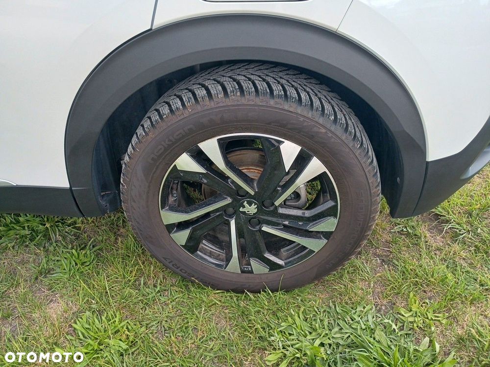 Peugeot 2008 - 12