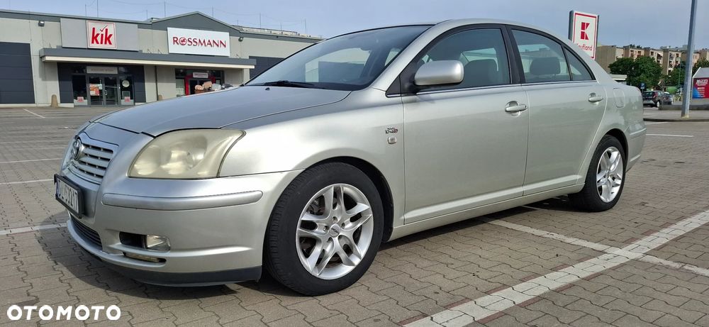 Toyota Avensis 2.0 D-4D - 1