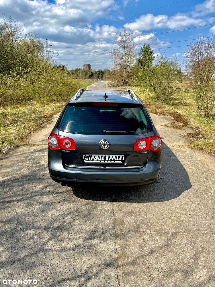 Volkswagen Passat 2.0 TDI Highline - 3