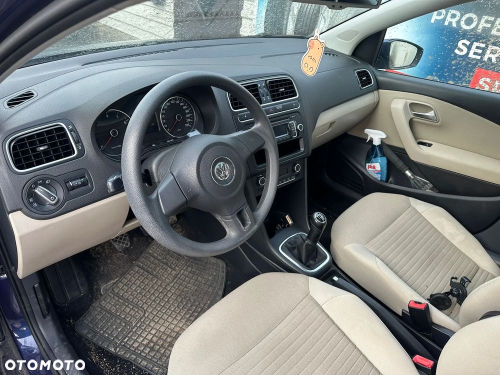Volkswagen Polo - 4