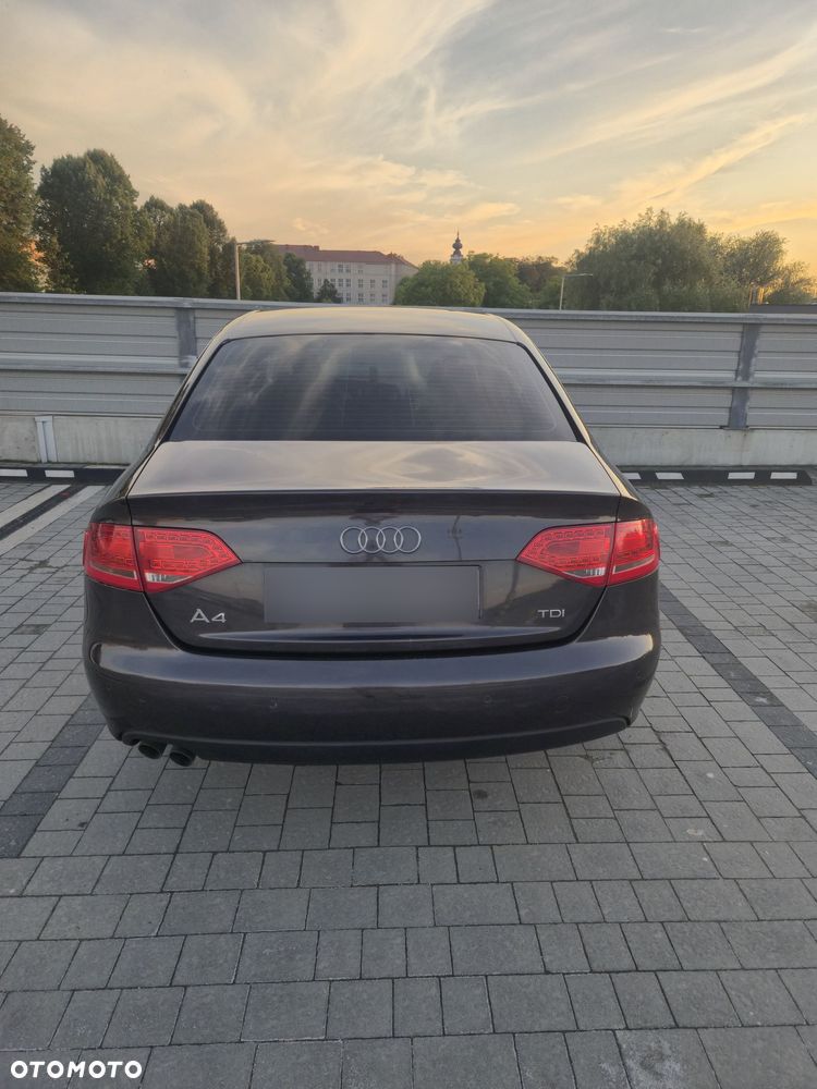 Audi A4 Limousine 2.0 TDI Limited Edition - 9