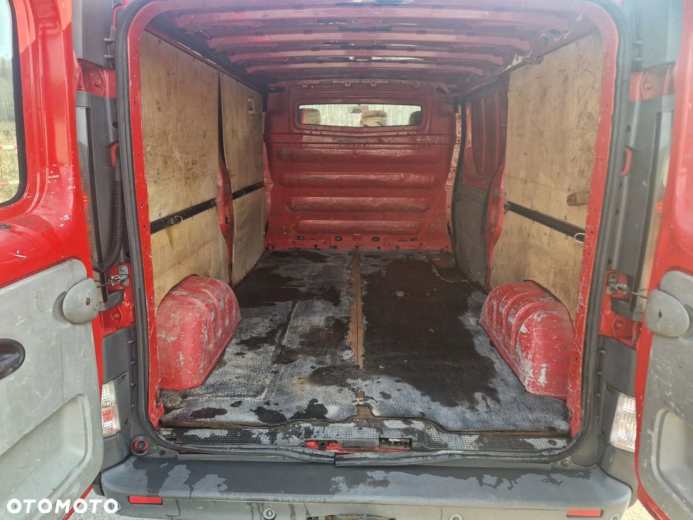 Opel Vivaro - 11