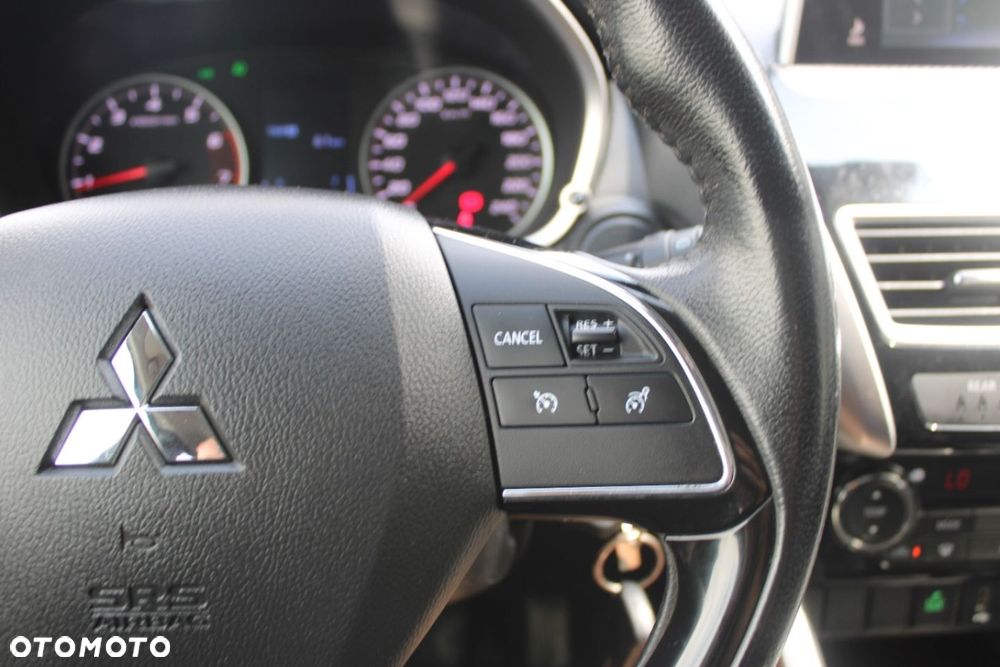 Mitsubishi Eclipse Cross - 36