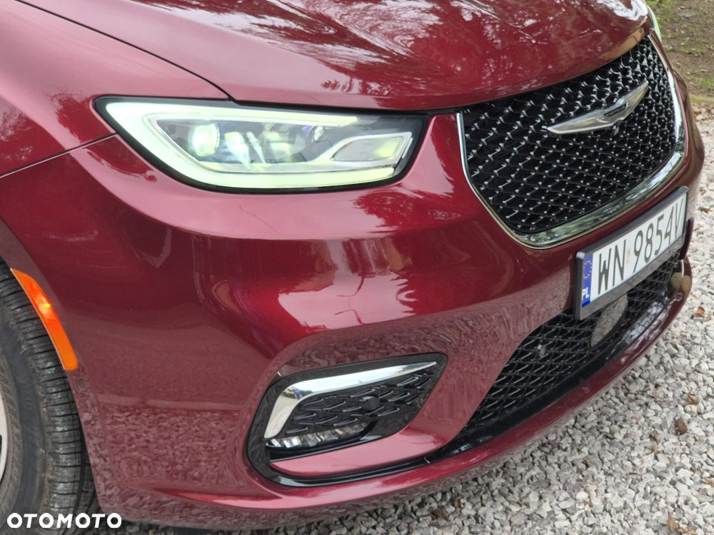 Chrysler Pacifica - 8