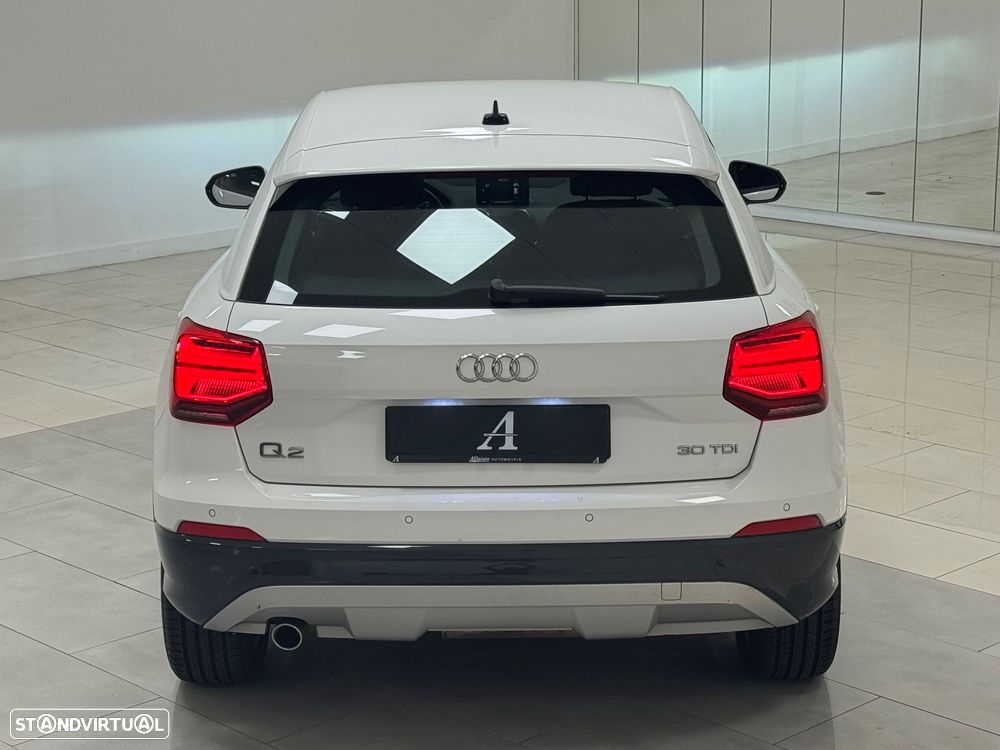 Audi Q2 30 TDI Design S tronic - 17