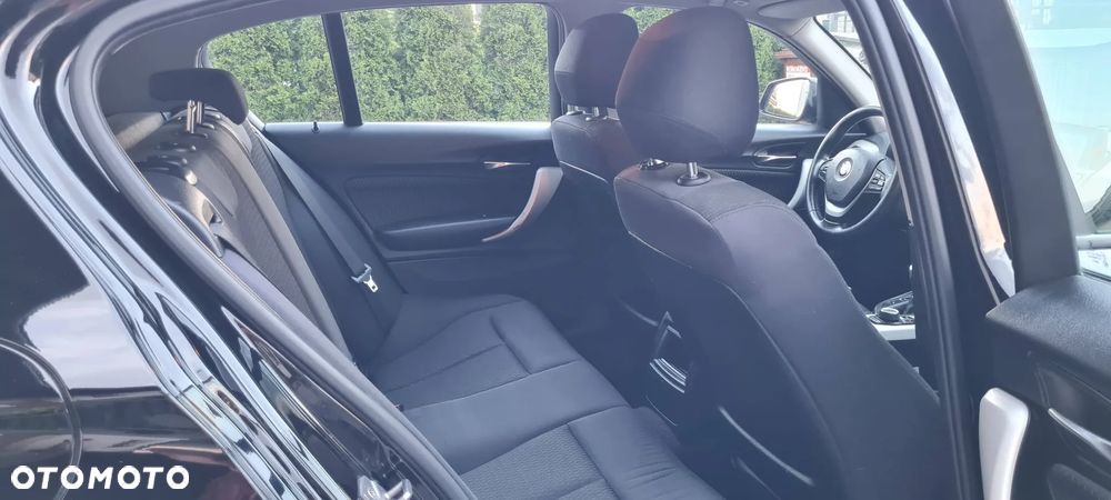 BMW Seria 1 116i - 24