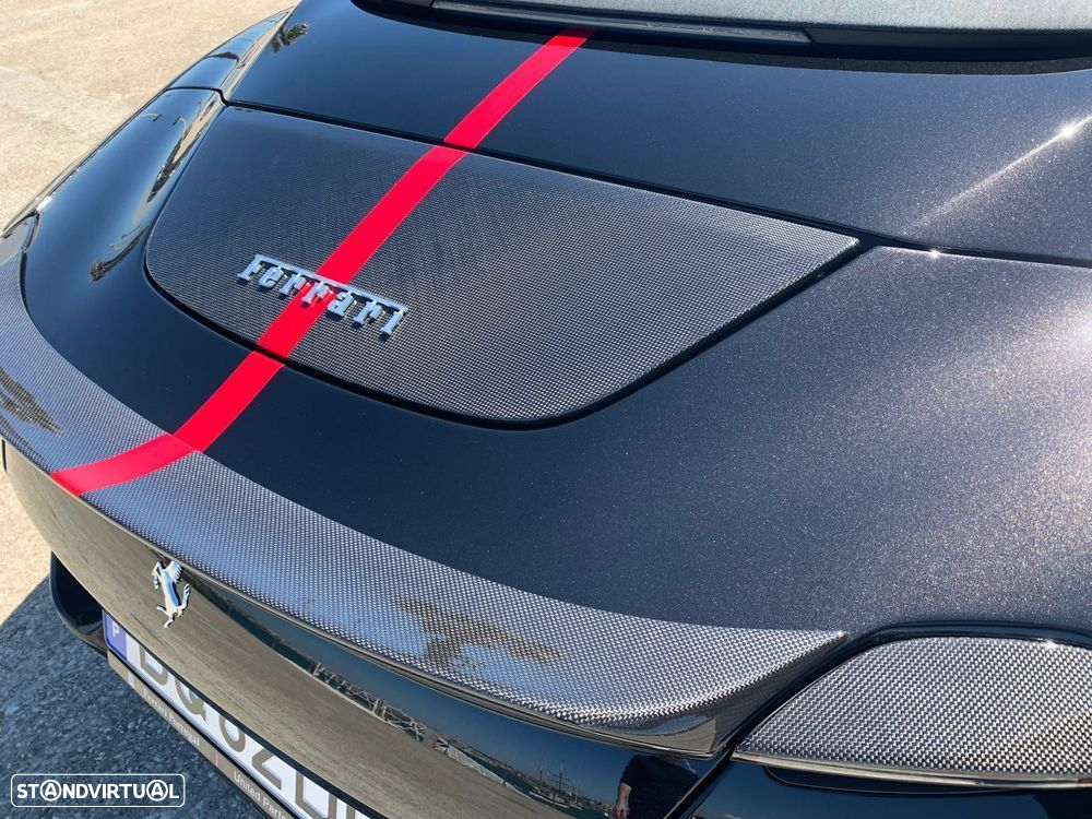 Ferrari Roma Spider - 35