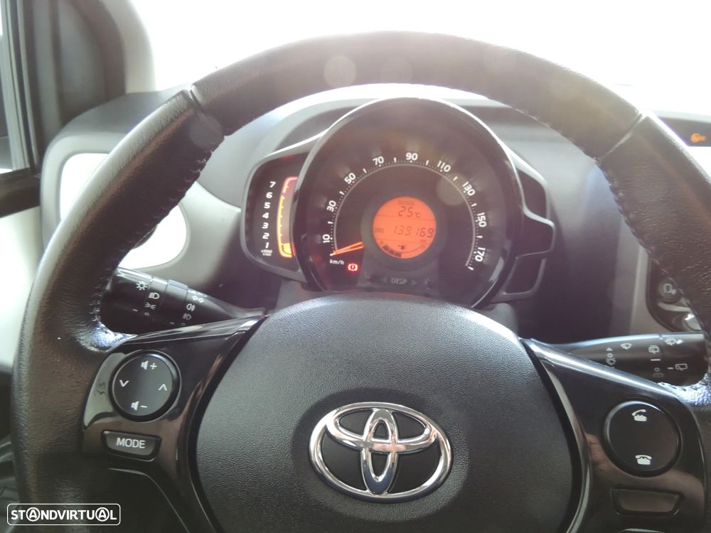 Toyota Aygo 1.0 - 10