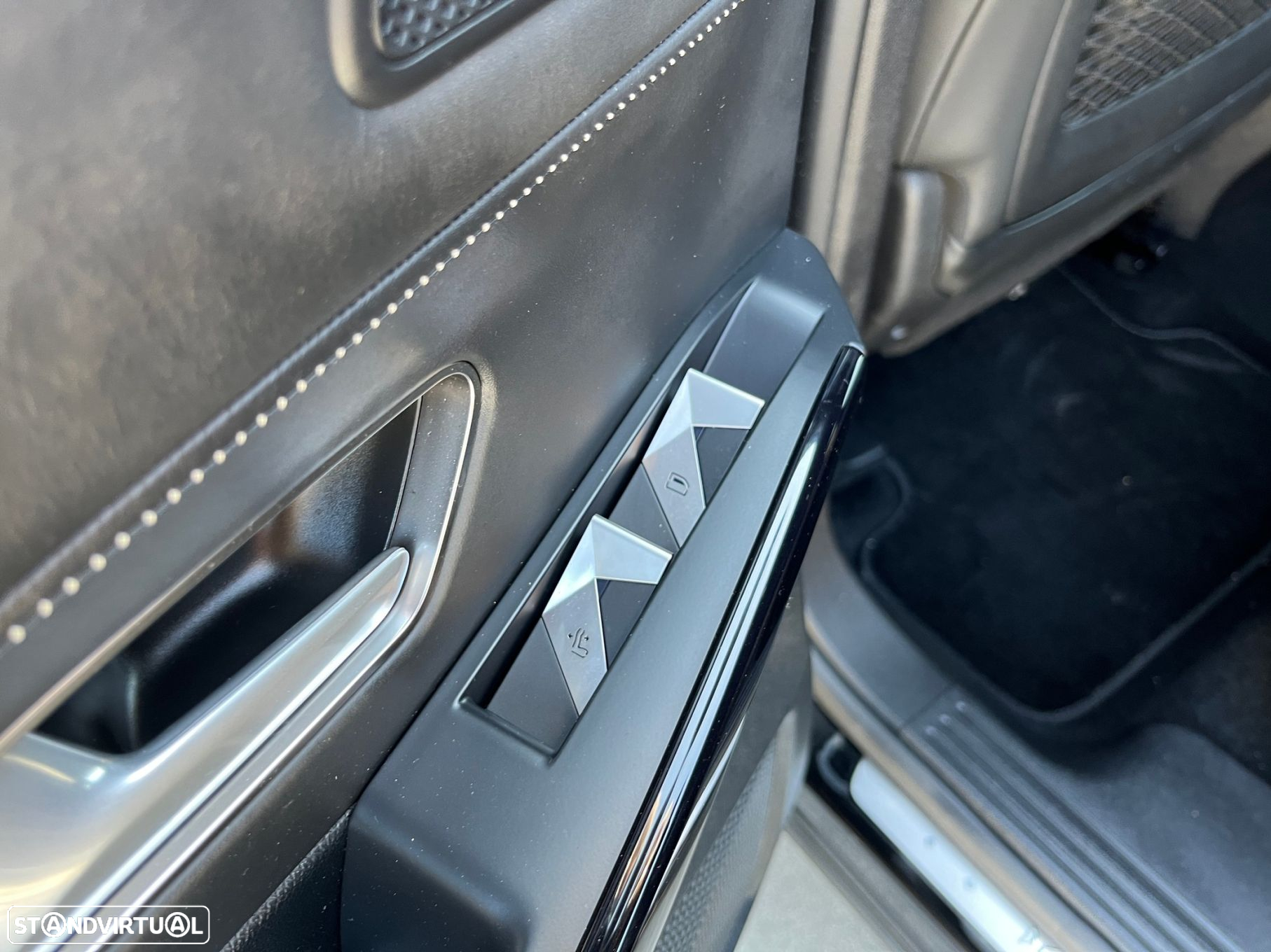 DS DS7 Crossback - 41
