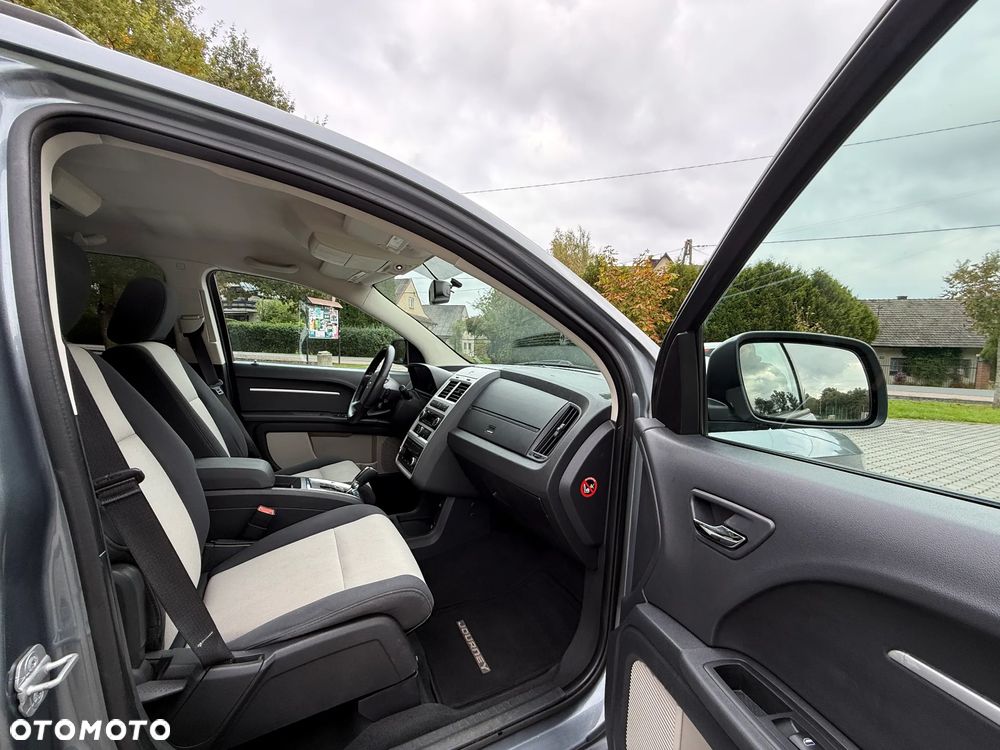 Dodge Journey 2.7 V6 R/T - 25