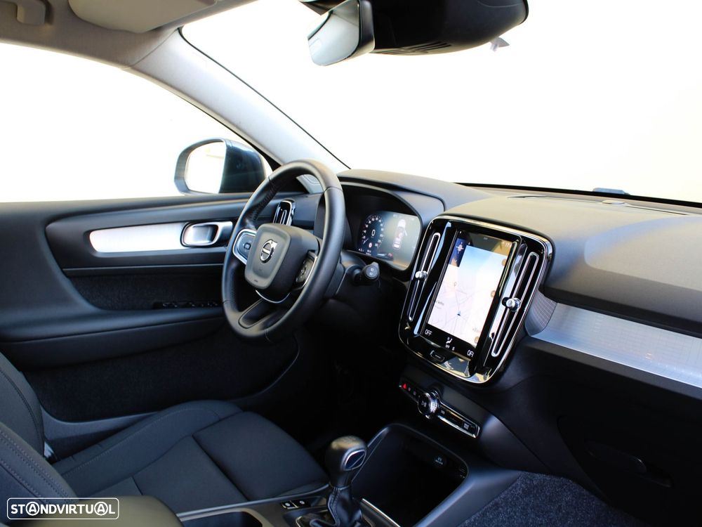 Volvo XC 40 1.5 T2 Momentum Plus - 59