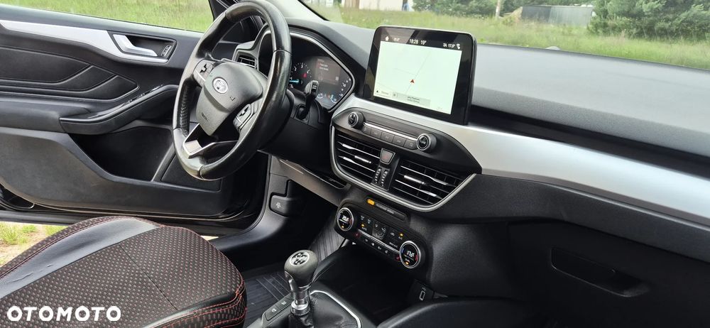 Ford Focus 1.5 EcoBlue STart-Stopp-System TITANIUM - 20
