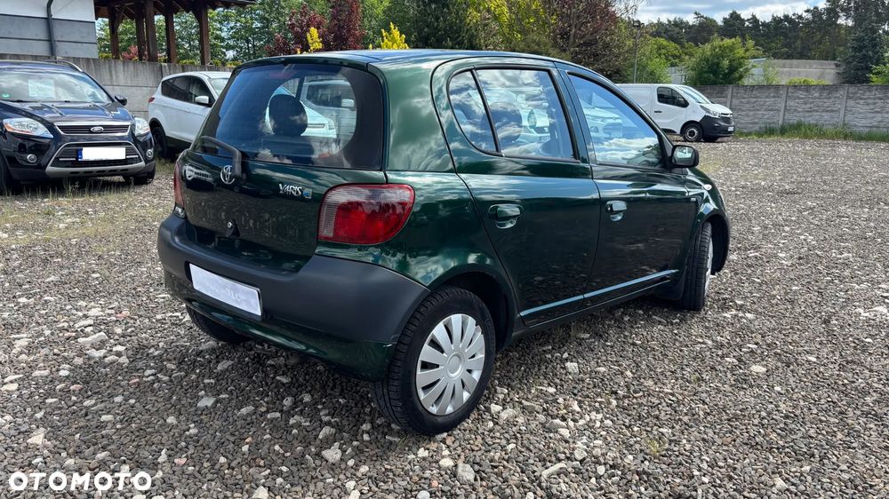 Toyota Yaris 1.0 Luna - 4