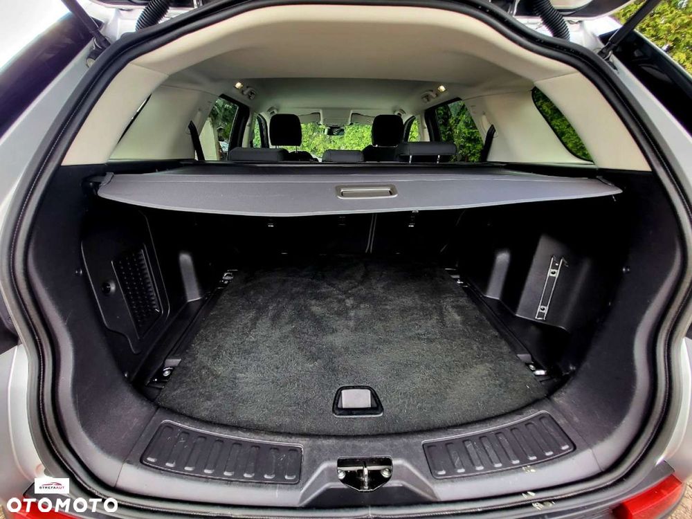 Land Rover Discovery Sport - 29