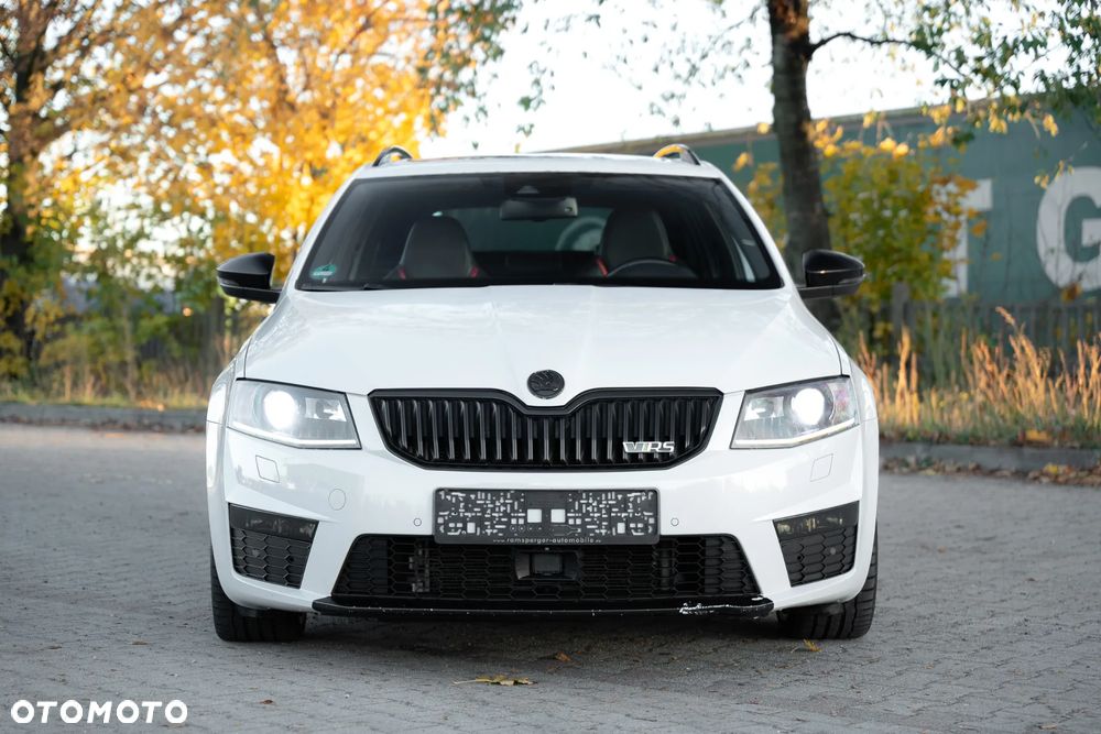 Skoda Octavia 2.0 TDI RS Challenge DSG - 2
