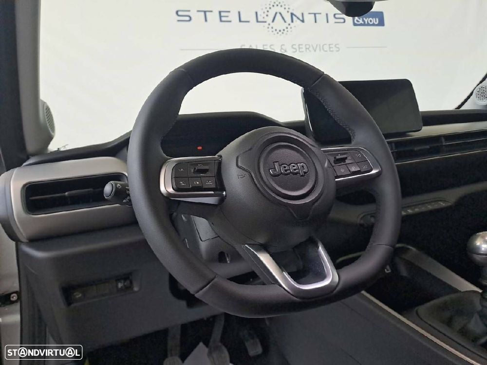 Jeep Avenger 1.2 GSE T3 Summit - 12