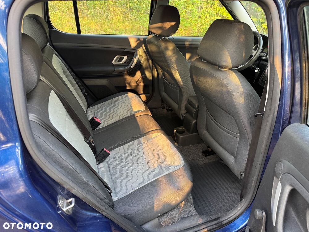 Citroën C4 1.4 16V X - 10