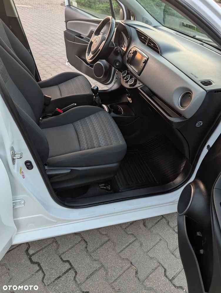 Toyota Yaris 1.33 Active - 10