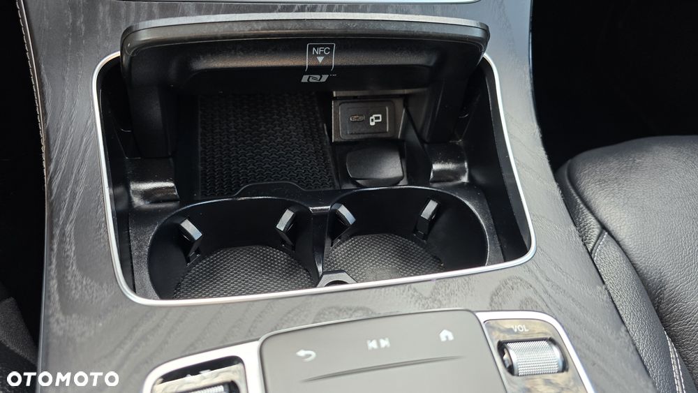Mercedes-Benz Klasa E 300 de 4Matic T 9G-TRONIC AMG Line - 37