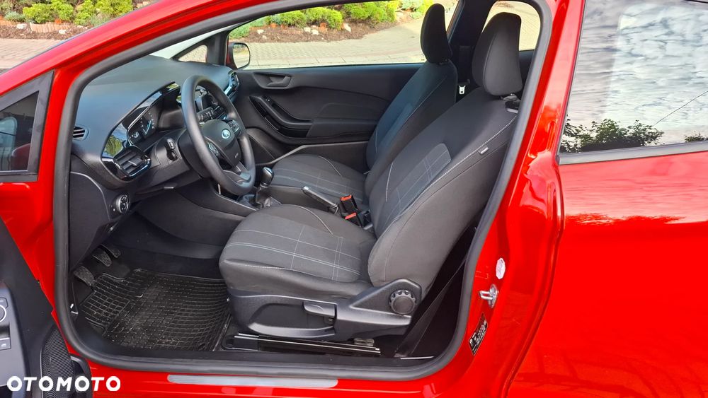 Ford Fiesta 1.1 S&S COOL&CONNECT - 9