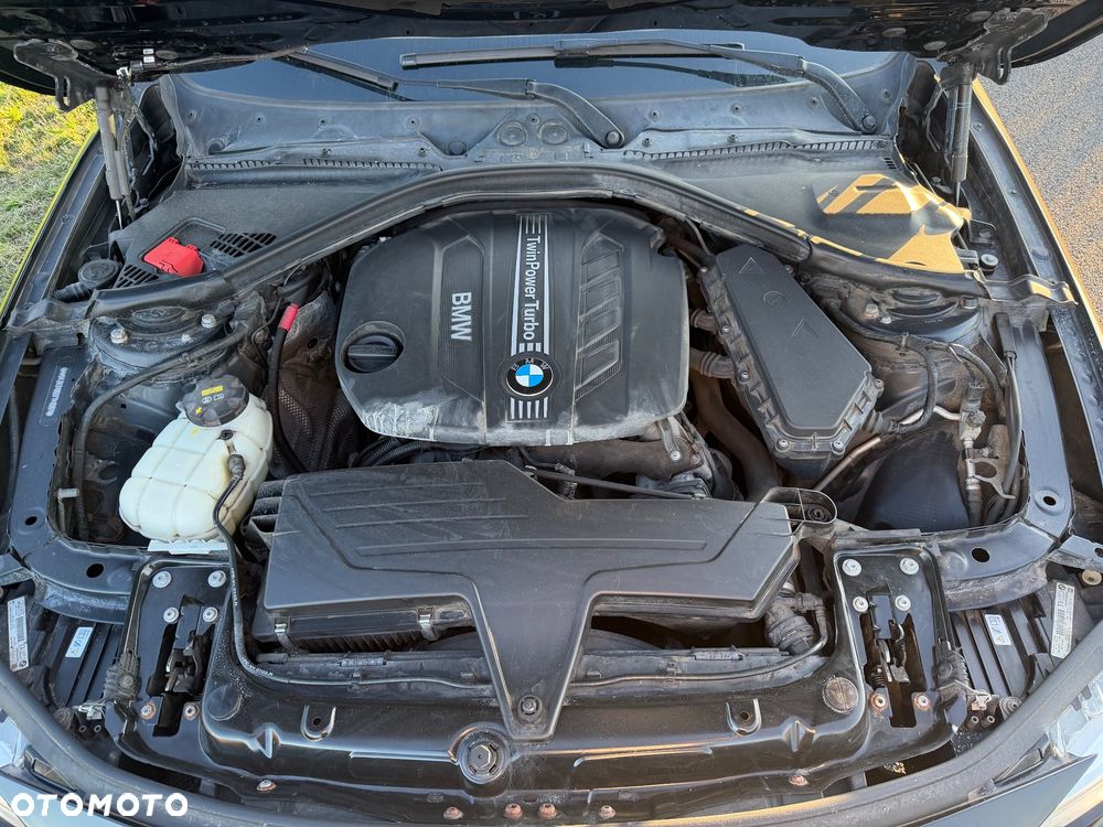BMW Seria 3 - 16