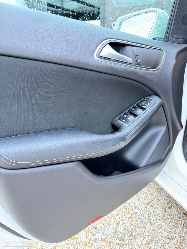 Mercedes-Benz B 220 d 7G-DCT Style - 15