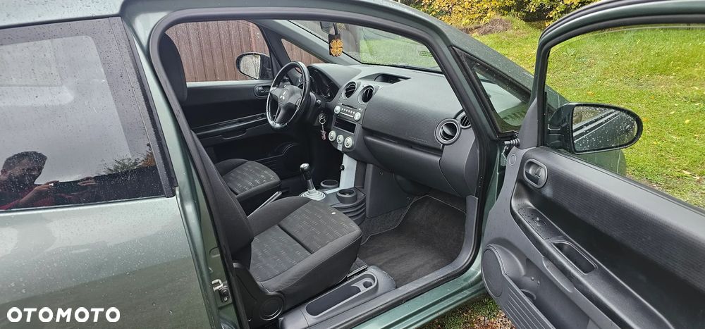 Mitsubishi Colt 1.3 Inform - 11