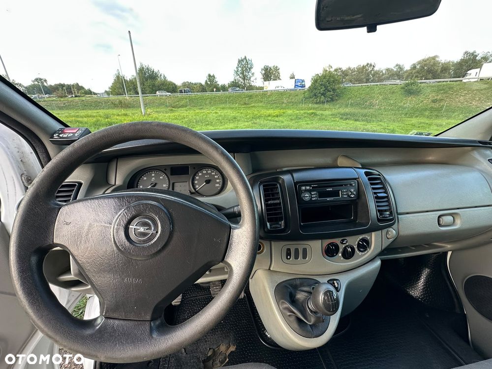 Opel Vivaro Chłodnia + zamrażarka - 15