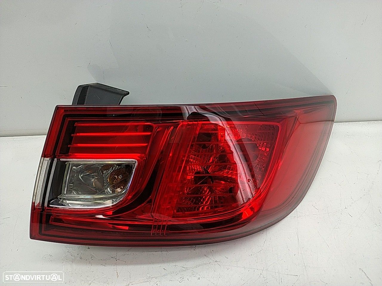 Farolim Tras Direito Painel Stop Renault Clio Iv (Bh_) - 1