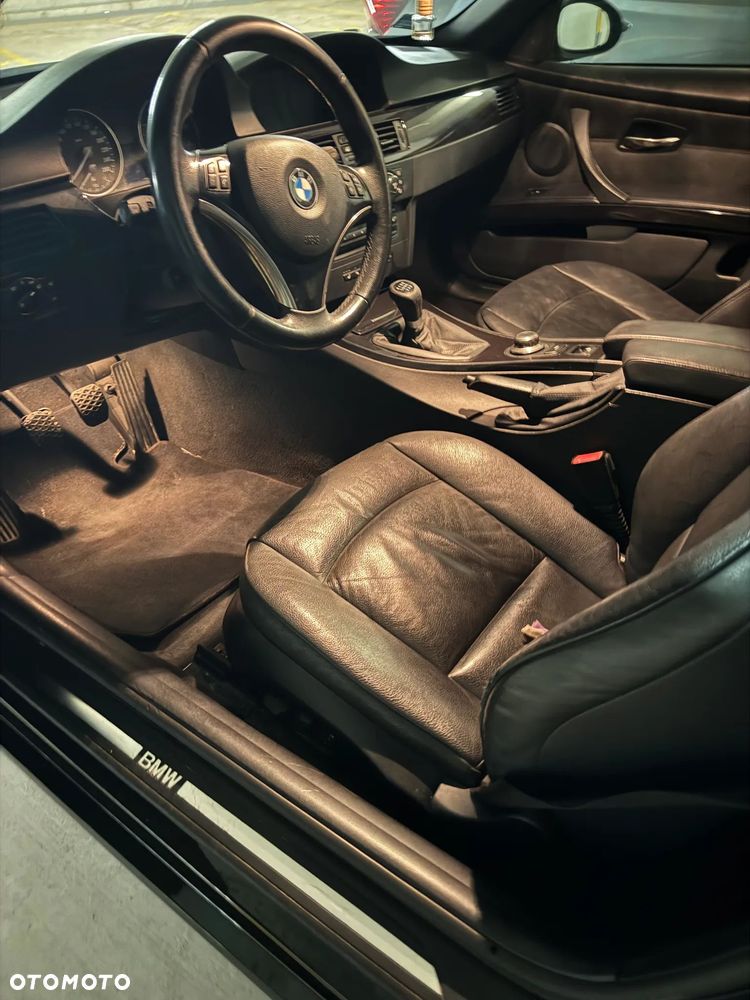 BMW Seria 3 320i - 7