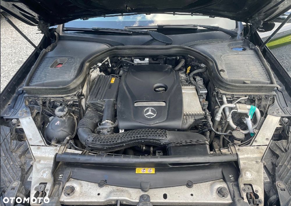 Mercedes-Benz GLC - 38