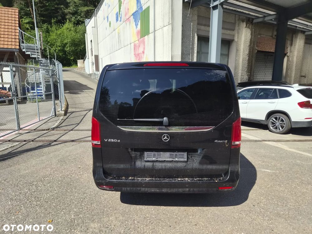 Mercedes-Benz Klasa V 250 d lang 4Matic 9G-TRONIC Avantgarde - 5