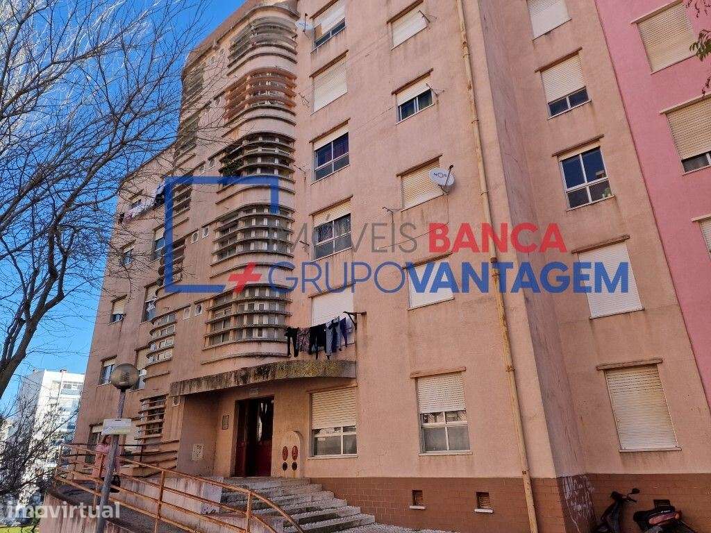 Apartamento T2, para Venda, em Setúbal - Grande imagem: 2/10