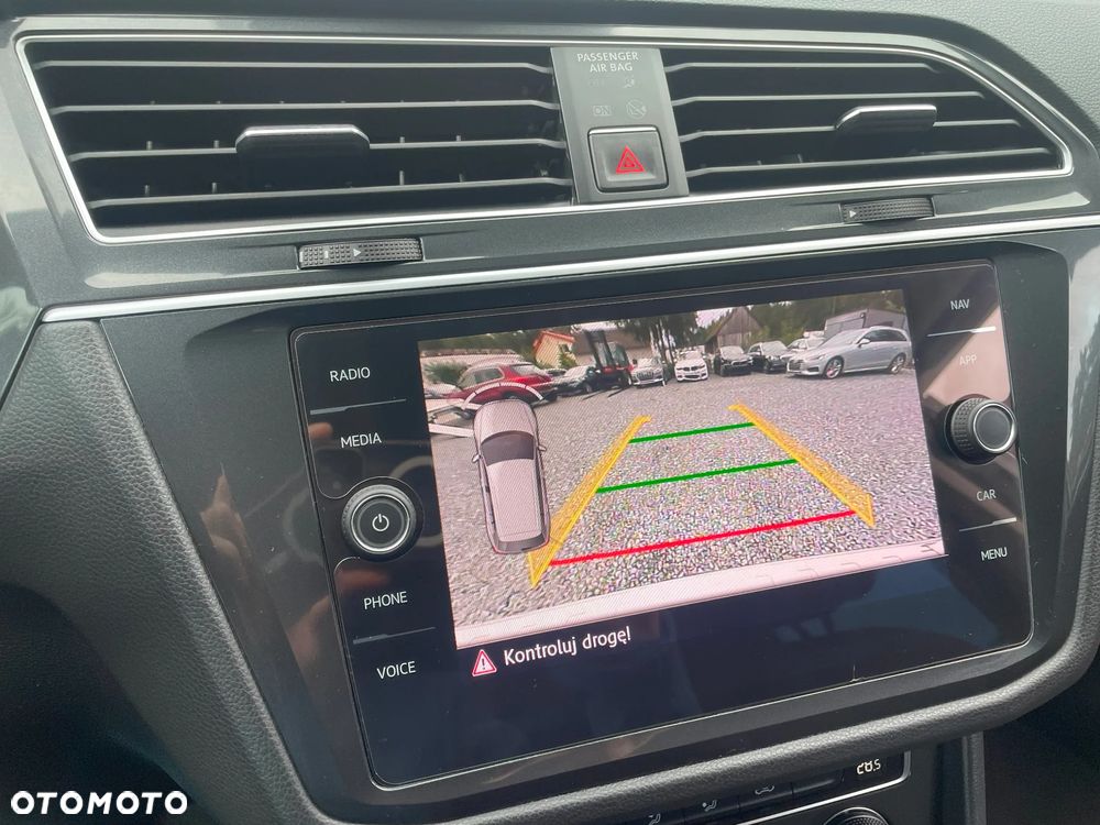 Volkswagen Tiguan - 33