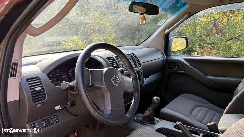 Nissan Pick Up - 3