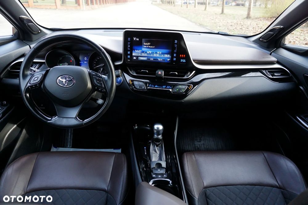 Toyota C-HR Business-Edition - 23