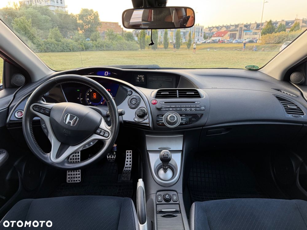 Honda Civic 1.8i-VTEC Executive - 6