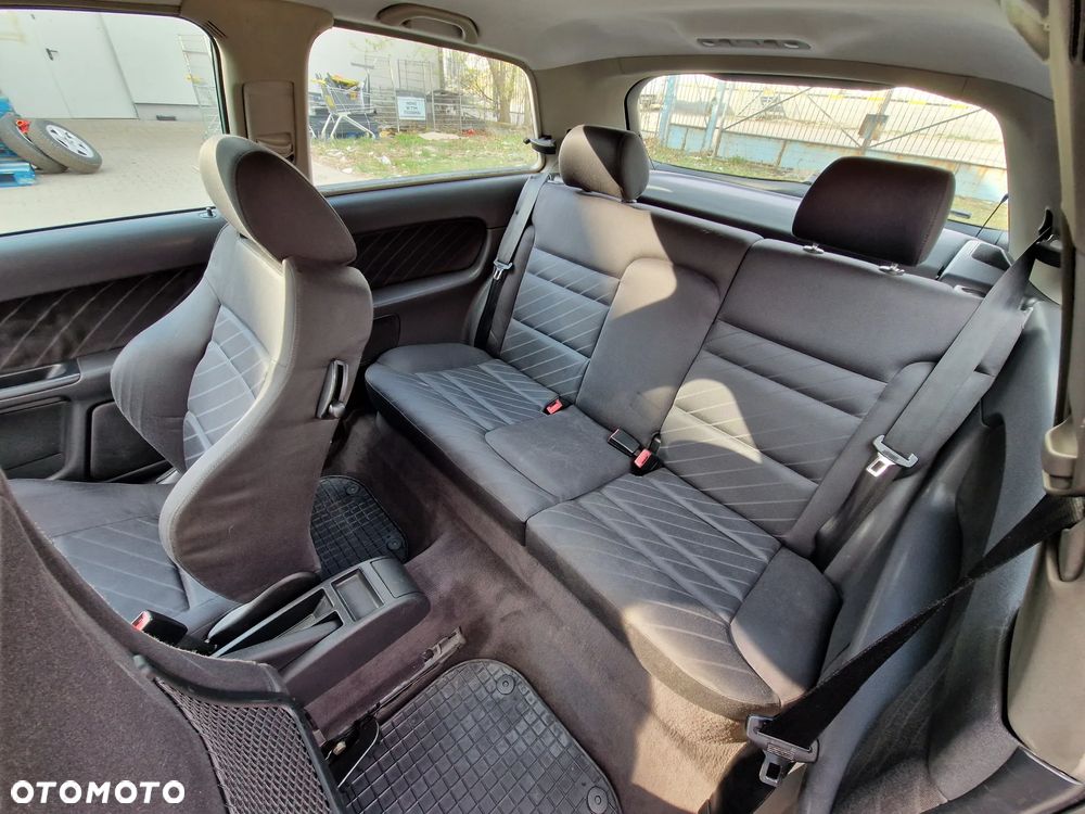 Audi A3 3-drzwiowe 1.9 TDI Ambition - 12