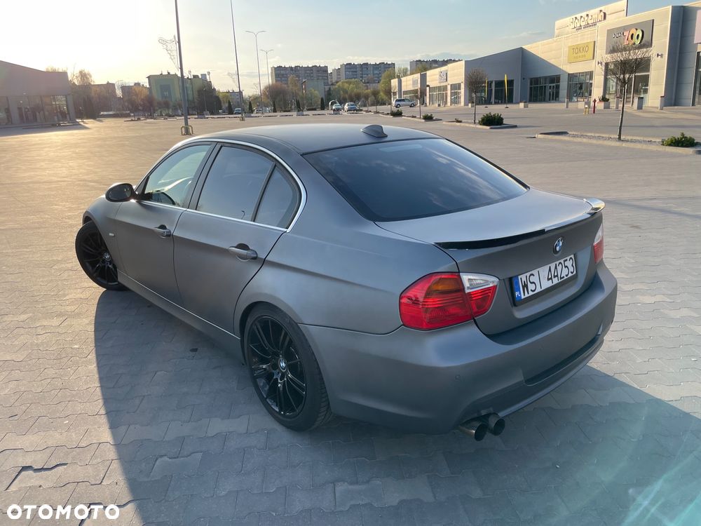 BMW Seria 3 330i - 4