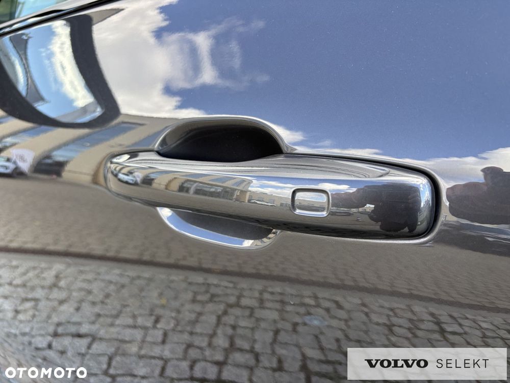 Volvo XC 60 - 8