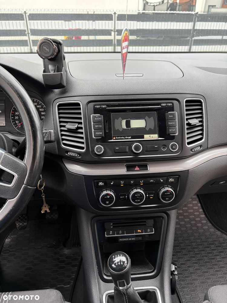 Volkswagen Sharan 2.0 TDI 4MOTION BlueMotion Technology Match - 15