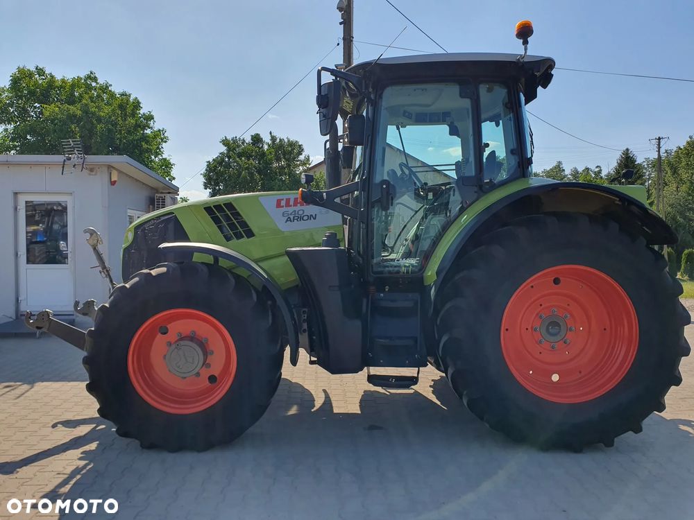 Claas Arion 640 - 9